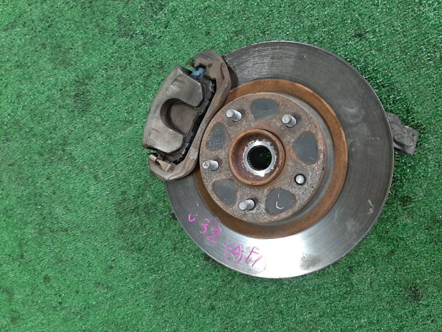 Ступица правая передняя NISSAN TEANA TNJ32, PJ32, J32 QR25DE, VQ35DE, VQ25DE 1 ракурс