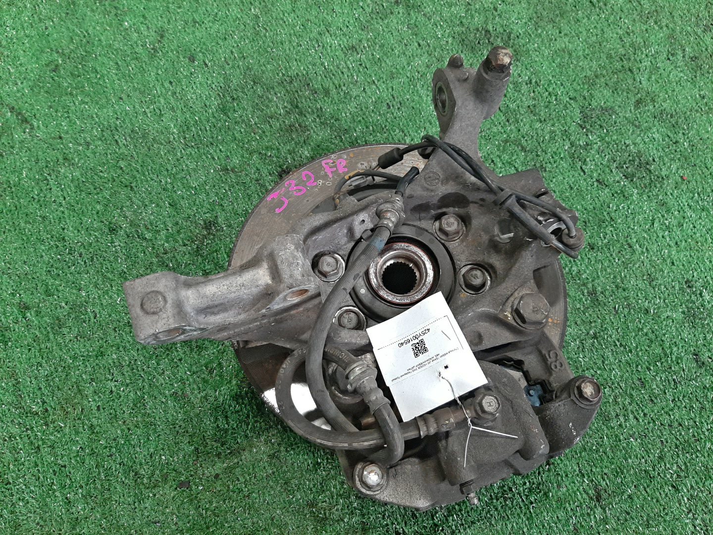 Ступица правая передняя NISSAN TEANA TNJ32, PJ32, J32 QR25DE, VQ35DE, VQ25DE 3 ракурс