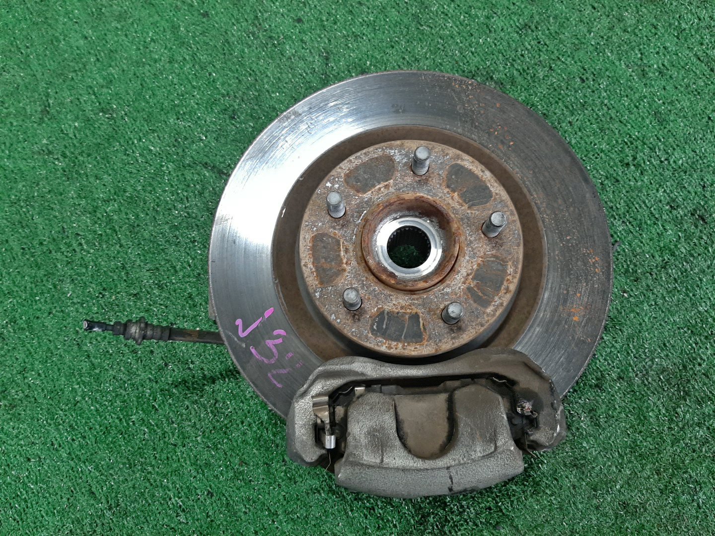Ступица левая передняя NISSAN TEANA TNJ32, PJ32, J32 QR25DE, VQ35DE, VQ25DE 1 ракурс