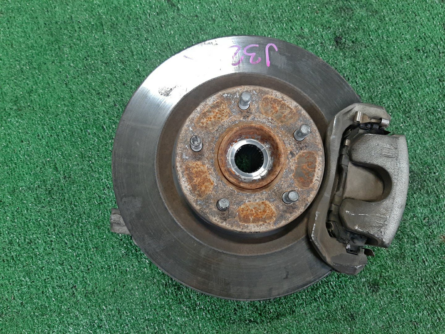 Ступица правая передняя NISSAN TEANA TNJ32, PJ32, J32 QR25DE, VQ35DE, VQ25DE 1 ракурс