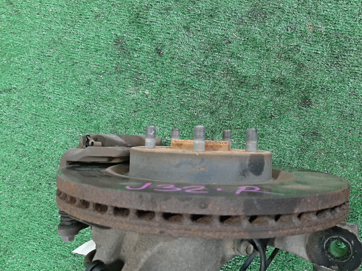 Ступица правая передняя NISSAN TEANA TNJ32, PJ32, J32 QR25DE, VQ35DE, VQ25DE 2 ракурс