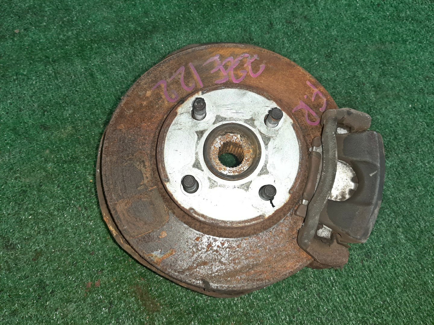 Ступица правая передняя TOYOTA COROLLA, COROLLA SPACIO, COROLLA FIELDER, ALLEX, COROLLA RUNX ZZE122, NZE121N, ZZE122N, ZZE122G 1ZZ-FE, 1NZ-FE 1 ракурс