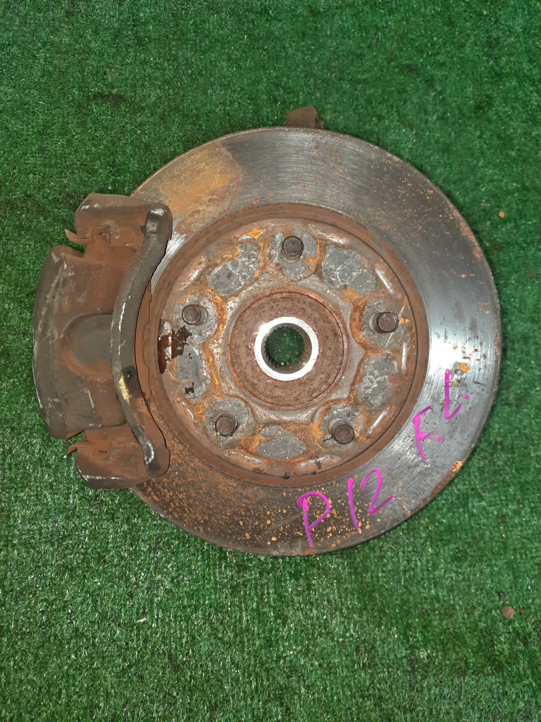 Ступица левая передняя NISSAN PRIMERA P12, QP12, TP12, HP12, RP12, WTP12, WHP12, WRP12 QG18DE, QR20DE, SR20VE, QR25DD 1 ракурс