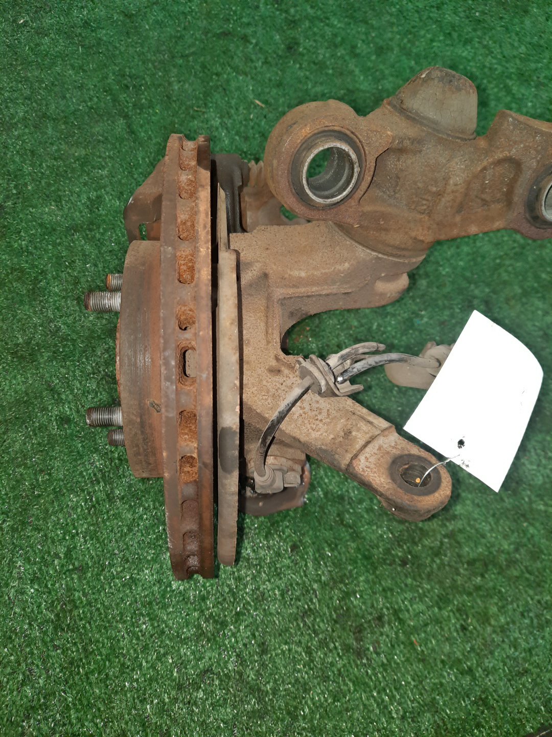 Ступица левая передняя NISSAN PRIMERA P12, QP12, TP12, HP12, RP12, WTP12, WHP12, WRP12 QG18DE, QR20DE, SR20VE, QR25DD 2 ракурс