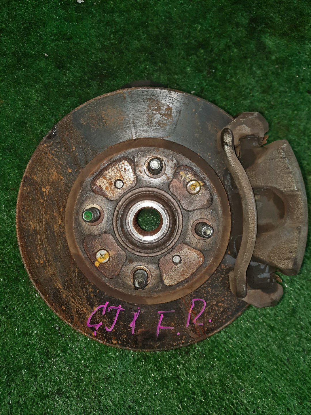 Ступица правая передняя HONDA AIRWAVE GJ1 L15A 1 ракурс