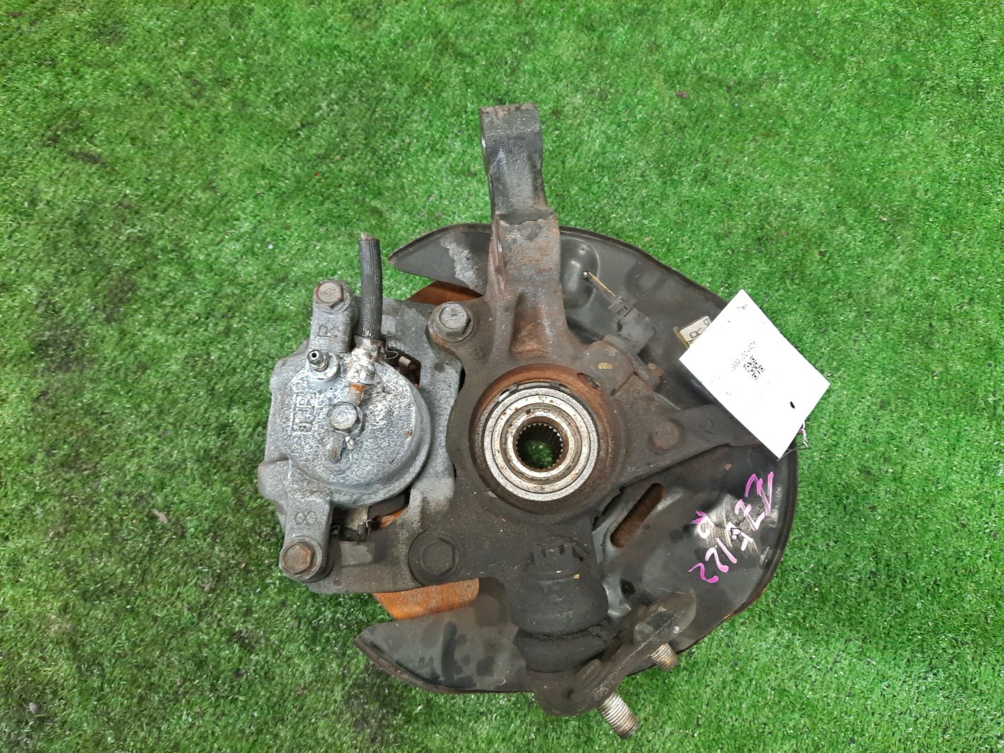 Ступица правая передняя TOYOTA COROLLA, COROLLA SPACIO, COROLLA FIELDER, ALLEX, COROLLA RUNX ZZE122, NZE121N, ZZE122N, ZZE122G 1ZZ-FE, 1NZ-FE 2 ракурс