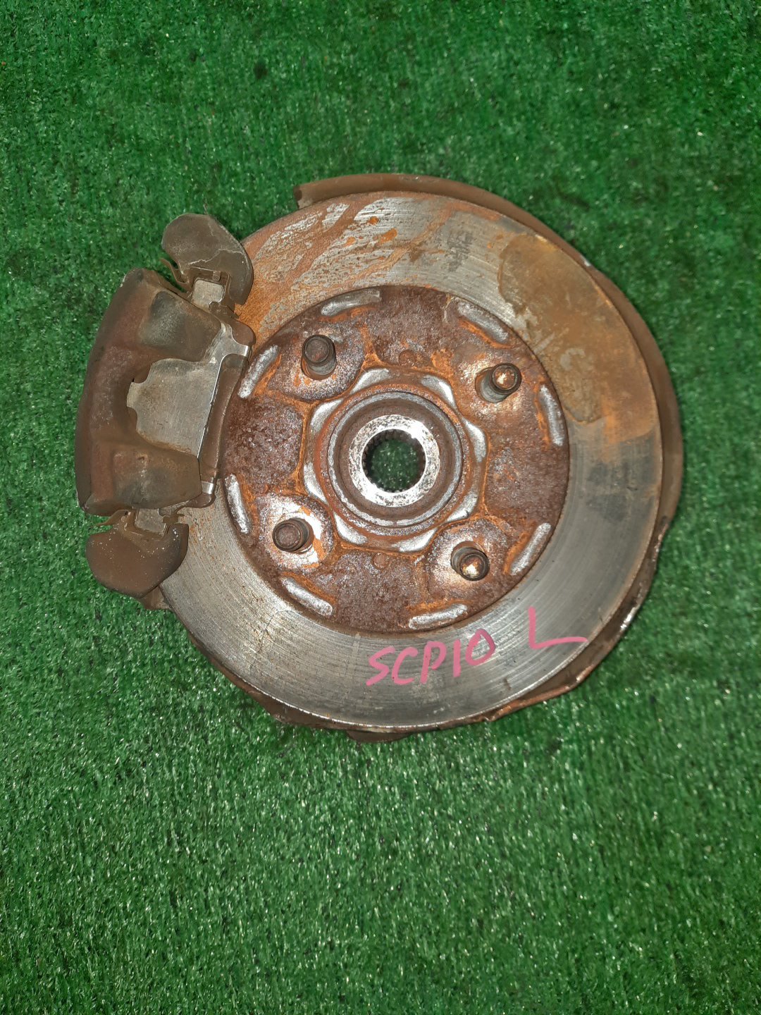 Ступица левая передняя TOYOTA PLATZ, VITZ SCP11, SCP10, SCP13 1SZ-FE, 2SZ-FE 1 ракурс
