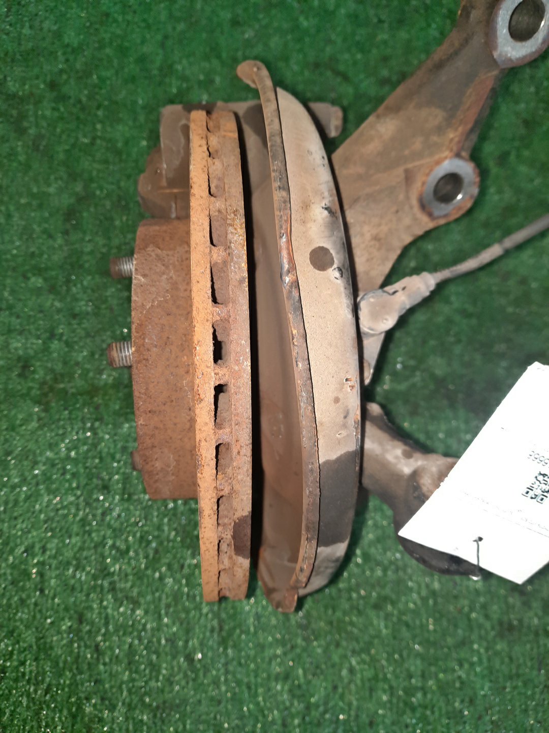 Ступица левая передняя TOYOTA PLATZ, VITZ SCP11, SCP10, SCP13 1SZ-FE, 2SZ-FE 2 ракурс