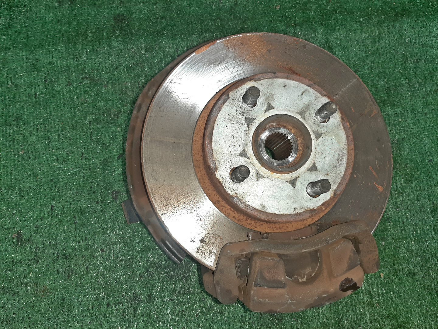 Ступица левая передняя TOYOTA COROLLA, COROLLA FIELDER, ALLEX, COROLLA RUNX NZE121 1NZ-FE 1 ракурс