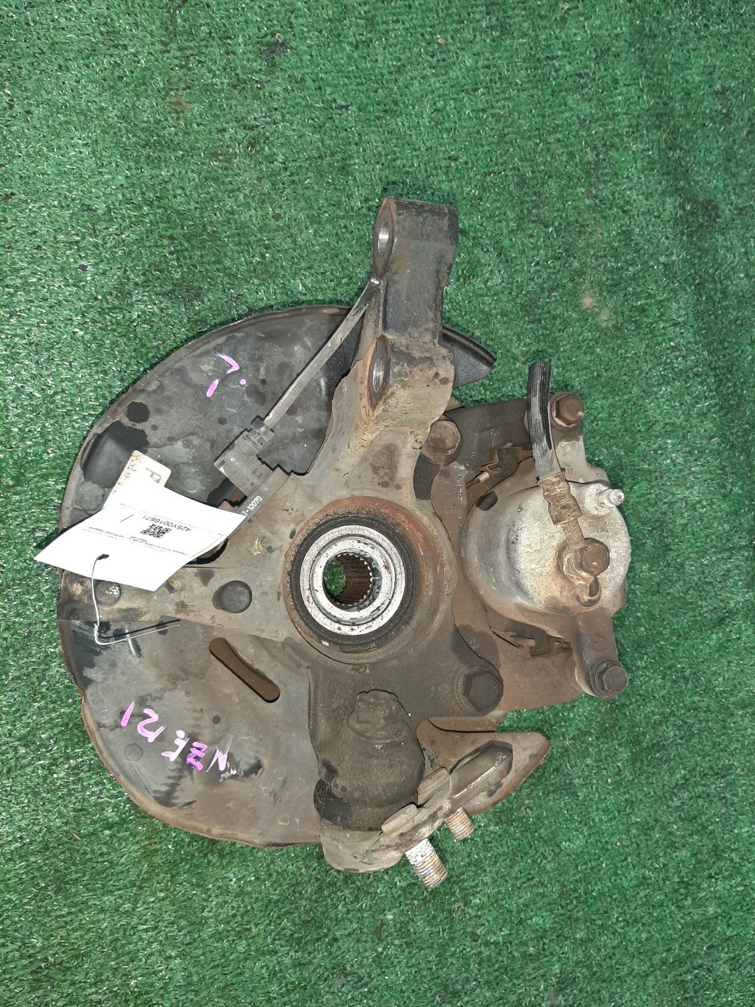 Ступица левая передняя TOYOTA COROLLA, COROLLA FIELDER, ALLEX, COROLLA RUNX NZE121 1NZ-FE 3 ракурс
