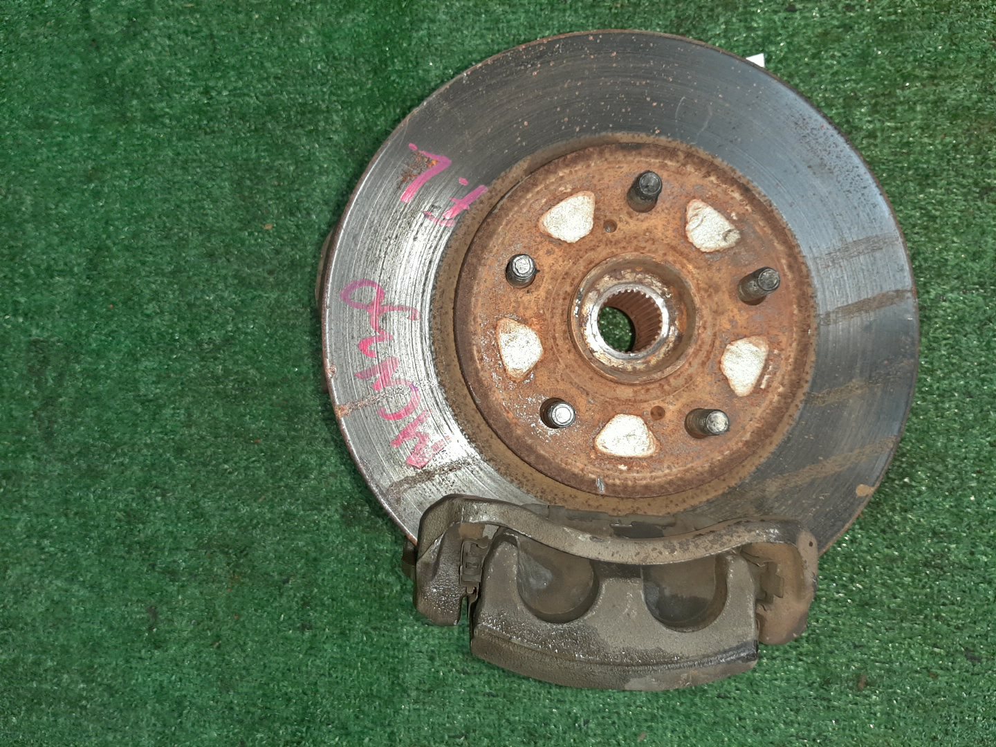 Ступица левая передняя TOYOTA WINDOM MCV30 1MZ-FE 1 ракурс