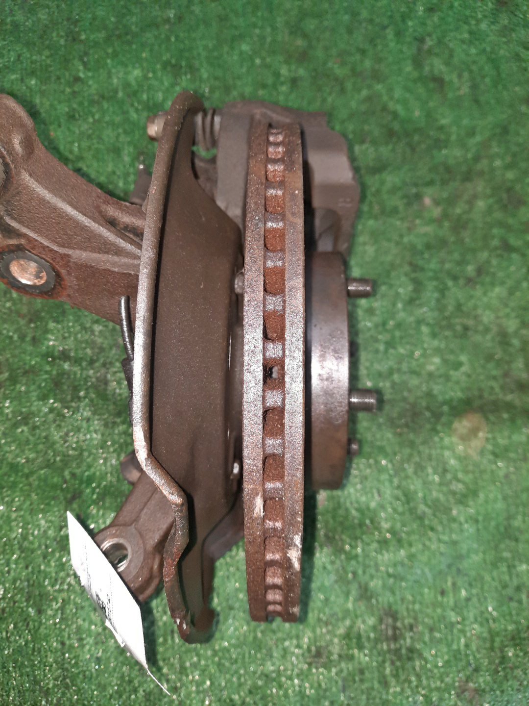 Ступица правая передняя TOYOTA AXIO, COROLLA FIELDER, COROLLA  AXIO, FIELDER NZE141, ZRE142, ZRE142G, NZE141G 1NZ-FE, 2ZR-FAE, 2ZR-FE 2 ракурс
