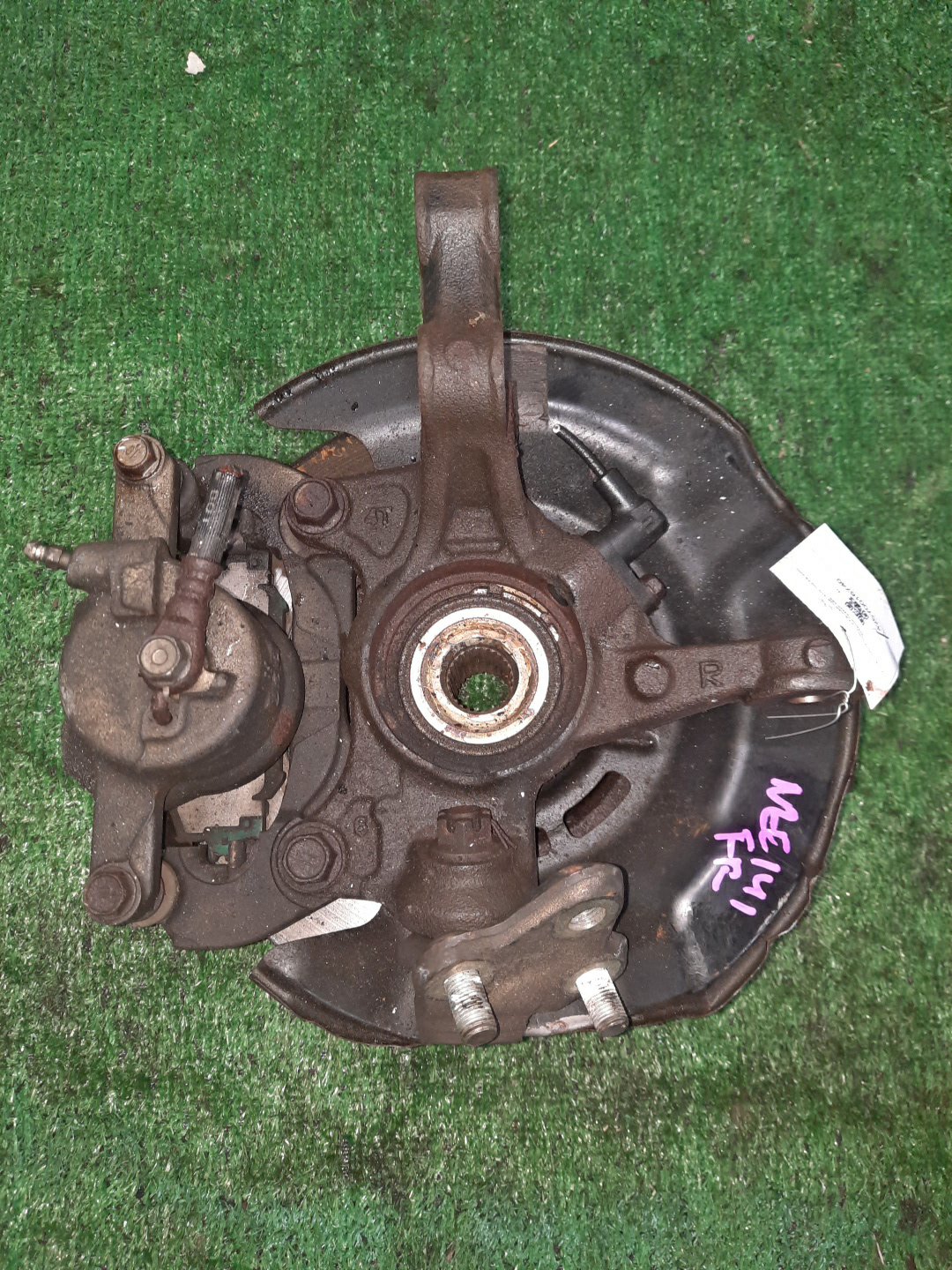 Ступица правая передняя TOYOTA AXIO, COROLLA FIELDER, COROLLA  AXIO, FIELDER NZE141, ZRE142, ZRE142G, NZE141G 1NZ-FE, 2ZR-FAE, 2ZR-FE 3 ракурс