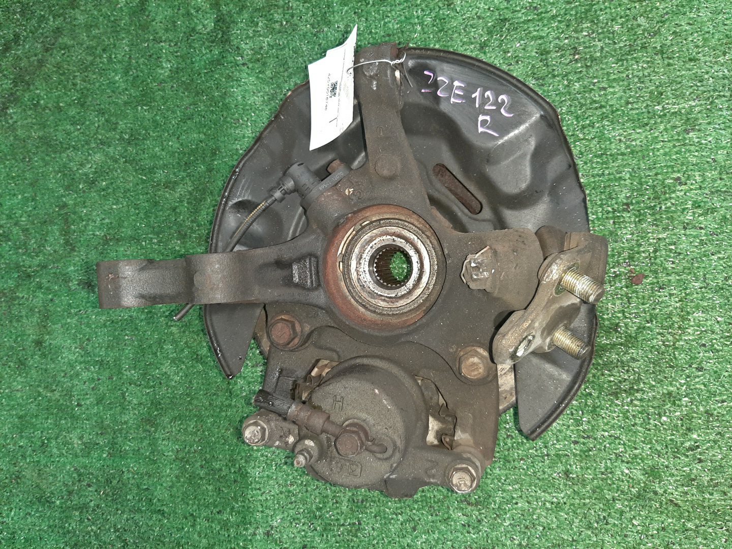 Ступица правая передняя TOYOTA COROLLA, COROLLA SPACIO, COROLLA FIELDER, ALLEX, COROLLA RUNX ZZE122, NZE121N, ZZE122N, ZZE122G 1ZZ-FE, 1NZ-FE 3 ракурс