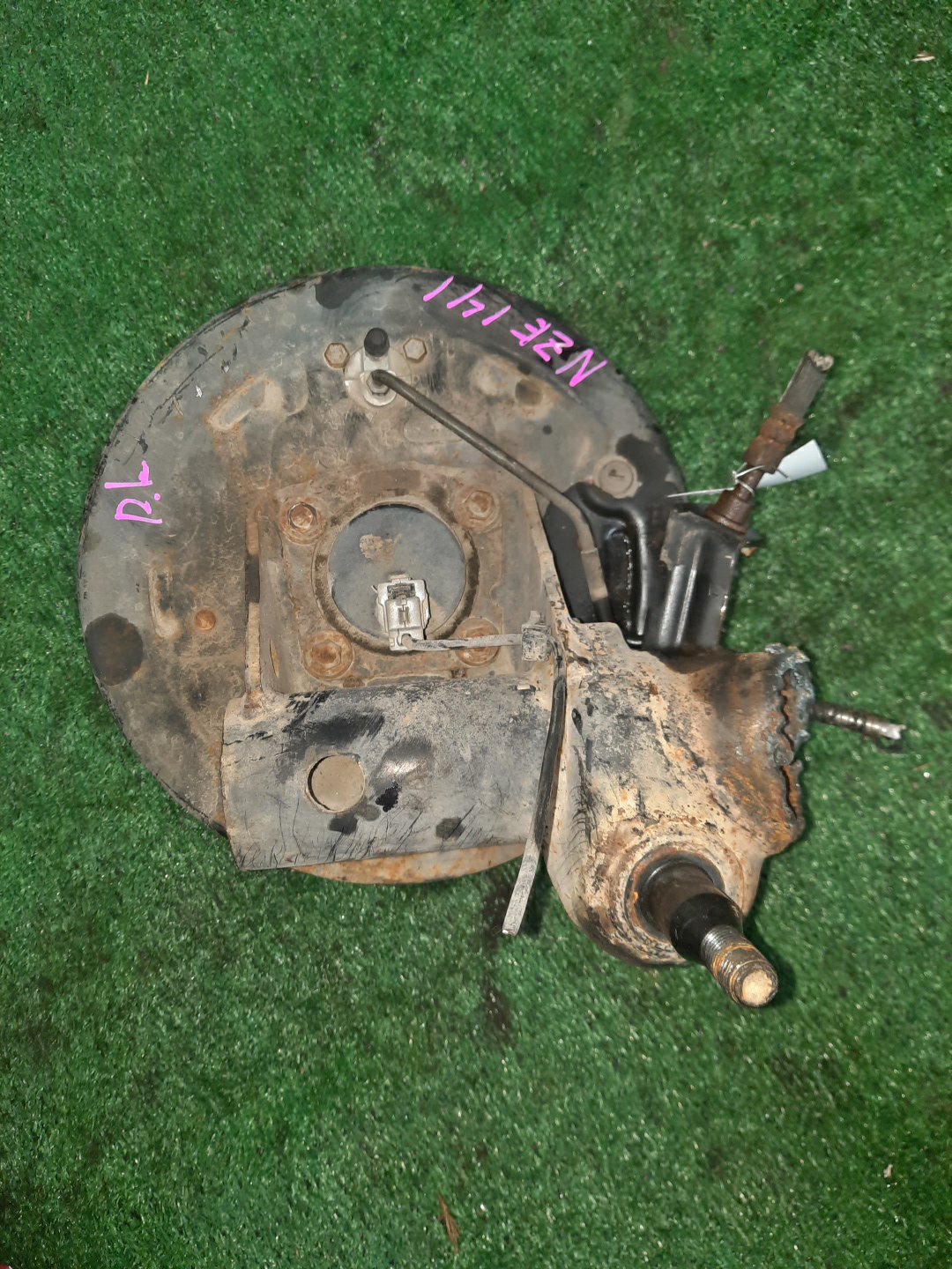 Ступица левая задняя TOYOTA AXIO, COROLLA FIELDER, COROLLA  AXIO, FIELDER NZE141, ZRE142, ZRE142G, NZE141G 1NZ-FE, 2ZR-FAE, 2ZR-FE 2 ракурс