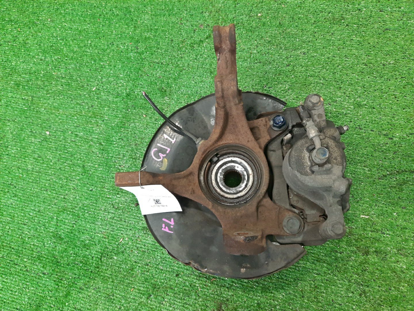 Ступица левая передняя HONDA AIRWAVE GJ1 L15A 2 ракурс