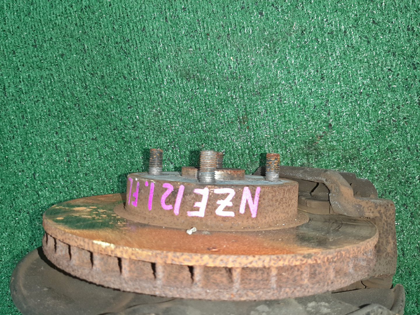Ступица левая передняя TOYOTA COROLLA, COROLLA FIELDER, ALLEX, COROLLA RUNX NZE121 1NZ-FE 2 ракурс