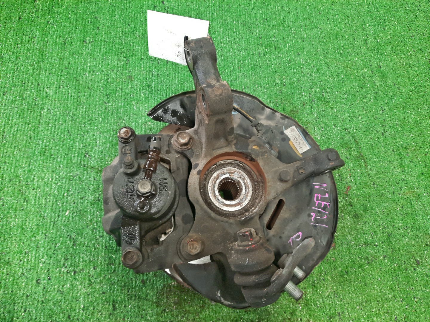 Ступица правая передняя TOYOTA COROLLA, COROLLA FIELDER, ALLEX, COROLLA RUNX NZE121, NZE121G 1NZ-FE 2 ракурс