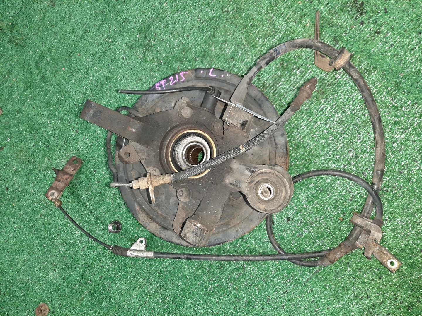Ступица левая задняя TOYOTA CALDINA, CARINA, CORONA, CORONA PREMIO ST215G, ST215, ST195G, ST195, CT195, CT215, CT216 3S-FE, 2C, 2C-T, 3C-TE 2 ракурс