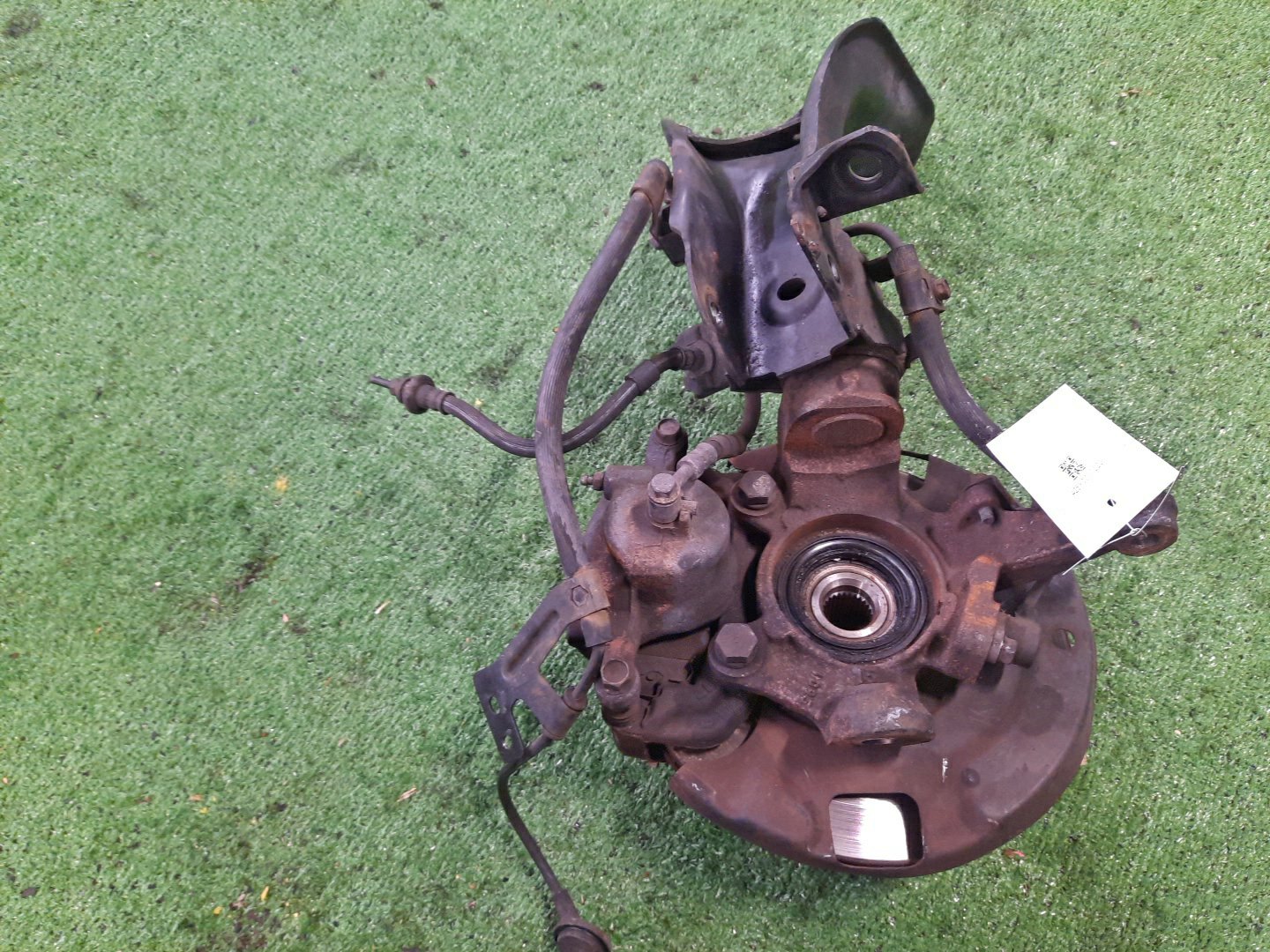 Ступица правая передняя NISSAN BLUEBIRD, PRIMERA SU14, U14, QU14, HU14, EU14, P11, WP11, QP11, HP11, WQP11, WHP11 CD20, SR20DE, QG18DE, QG18DD, SR18DE, SR20VE 2 ракурс