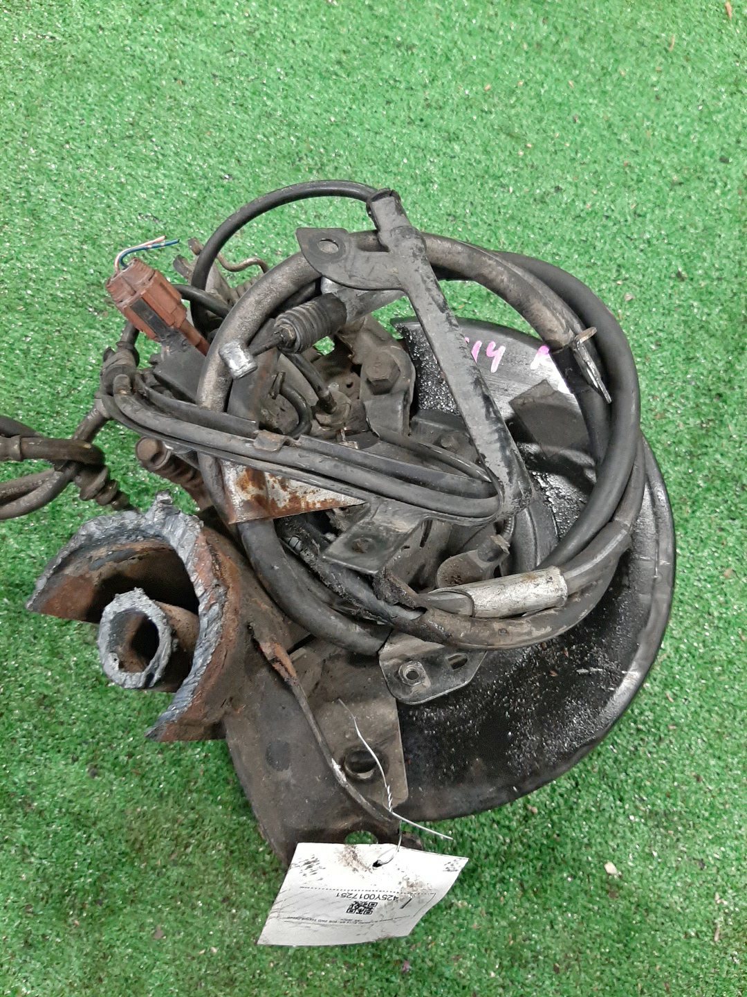 Ступица левая задняя NISSAN BLUEBIRD, PRIMERA HU14, EU14, P11, HP11, WHP11 SR20DE, SR18DE, SR20VE 3 ракурс