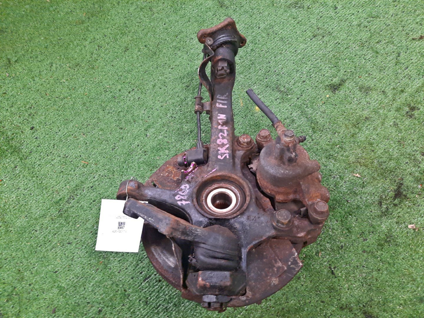 Ступица правая передняя NISSAN VANETTE SK82MN F8 2 ракурс