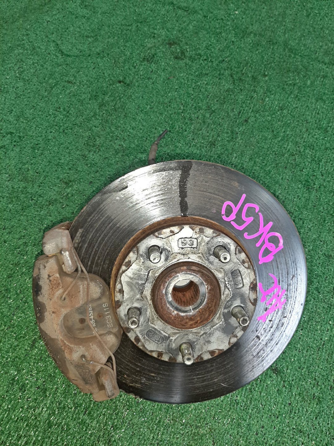 Ступица левая передняя  MAZDA AXELA BK5P, BK3P, BKEP ZY-VE, L3-VE, LF-DE 1 ракурс