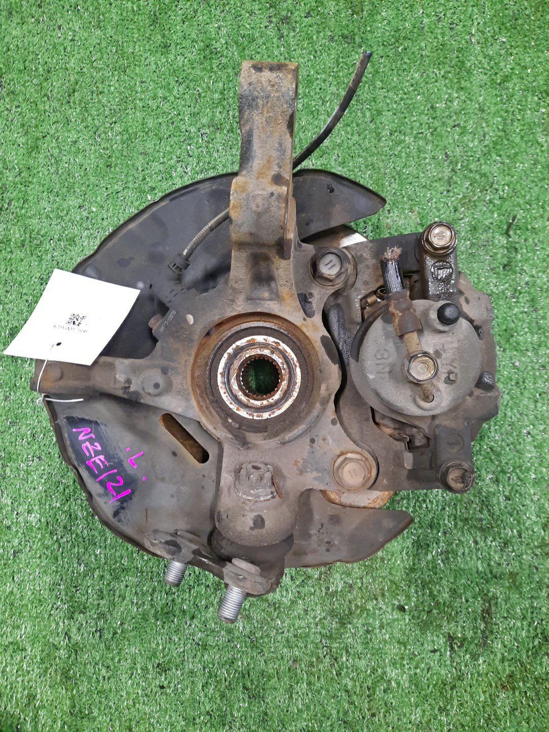 Ступица левая передняя TOYOTA COROLLA, COROLLA FIELDER, ALLEX, COROLLA RUNX NZE121 1NZ-FE 2 ракурс
