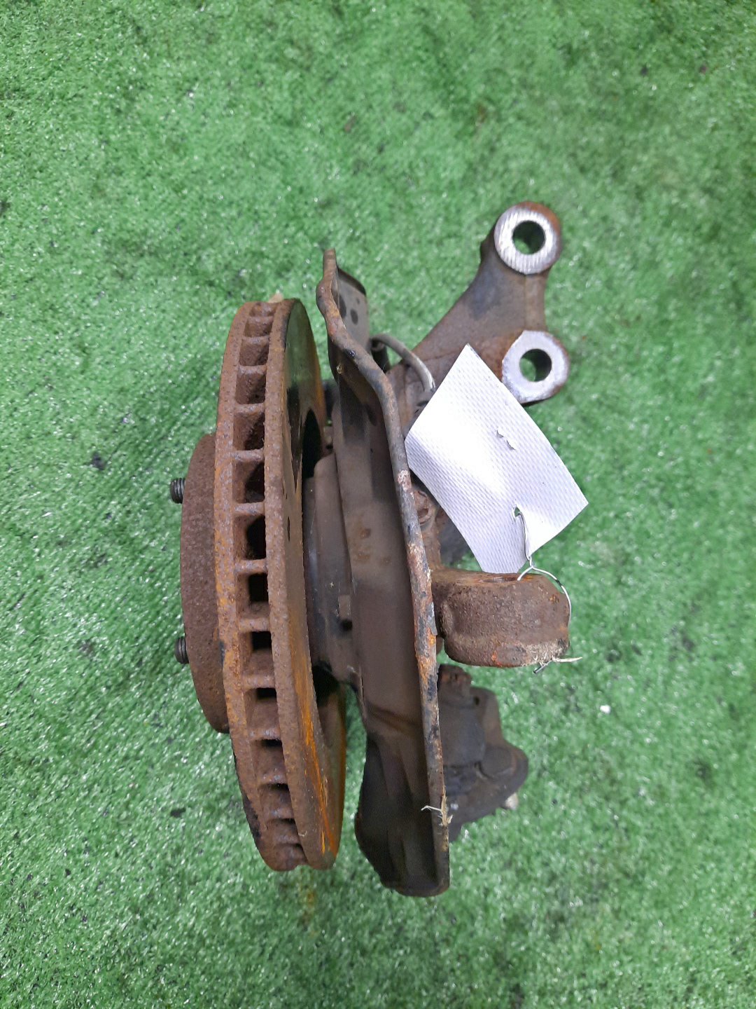 Ступица левая передняя TOYOTA COROLLA, COROLLA FIELDER, ALLEX, COROLLA RUNX NZE121 1NZ-FE 3 ракурс