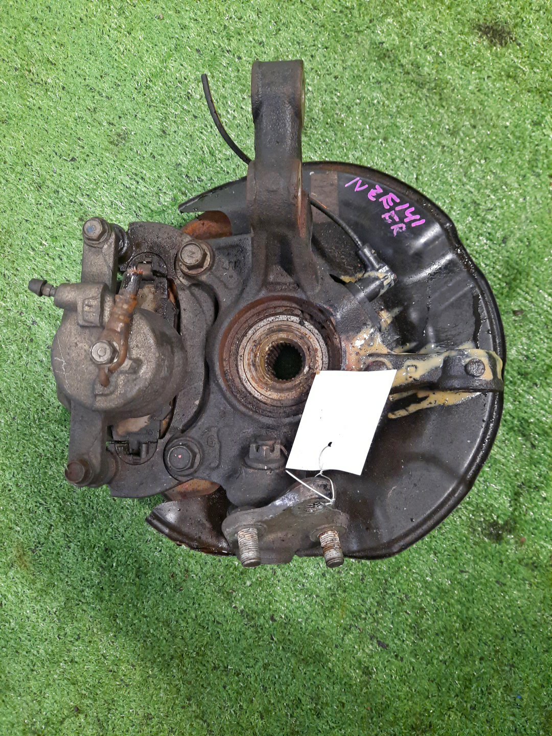 Ступица правая передняя TOYOTA AXIO, COROLLA FIELDER, COROLLA AXIO, FIELDER NZE141, ZRE142, ZRE142G, NZE141G 1NZ-FE, 2ZR-FAE, 2ZR-FE 2 ракурс Ступица правая передняя TOYOTA AXIO, COROLLA FIELDER, COROLLA AXIO, FIELDER NZE141, ZRE142, ZRE142G, NZE141G 1NZ-FE, 2ZR-FAE, 2ZR-FE 2 ракурс