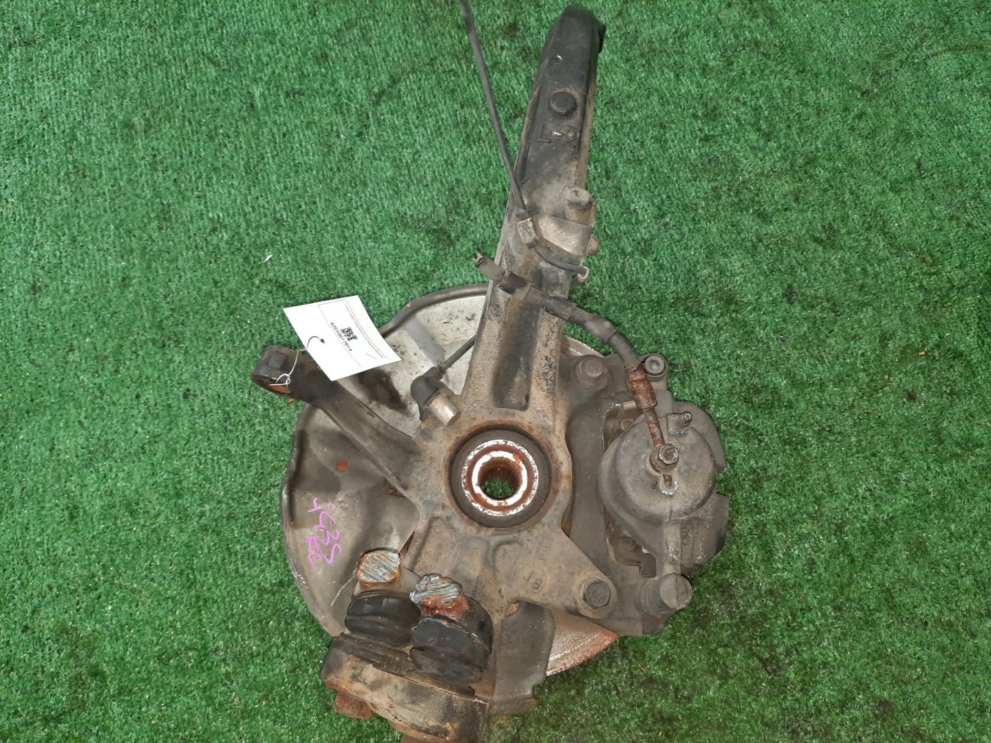 Ступица левая передняя для MAZDA ATENZA GG3S, GY3W, GYEW, GGEP, GGES, GG3P L3-VE, LF-DE, LF-VE 2 ракурс Ступица левая передняя для MAZDA ATENZA GG3S, GY3W, GYEW, GGEP, GGES, GG3P L3-VE, LF-DE, LF-VE 2 ракурс