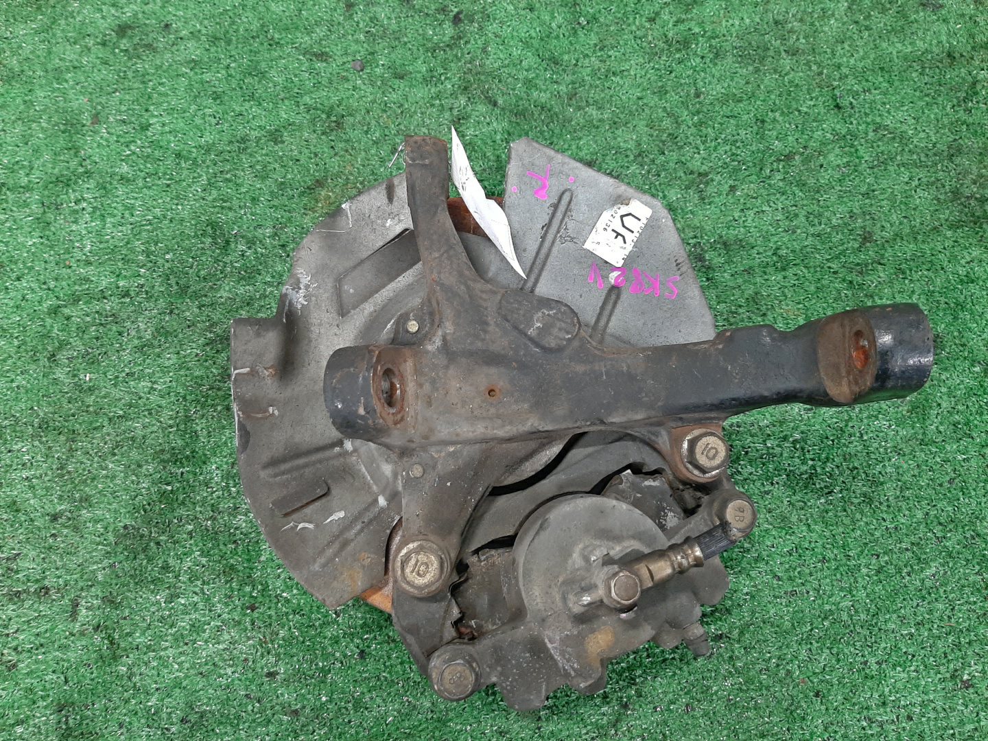 Ступица правая передняя MAZDA BONGO SK22T, SK82V, SK82T, SK22V, SKF2V, SKP2V, SKP2T, SKF2T R2, F8, RF-T, L8 3 ракурс
