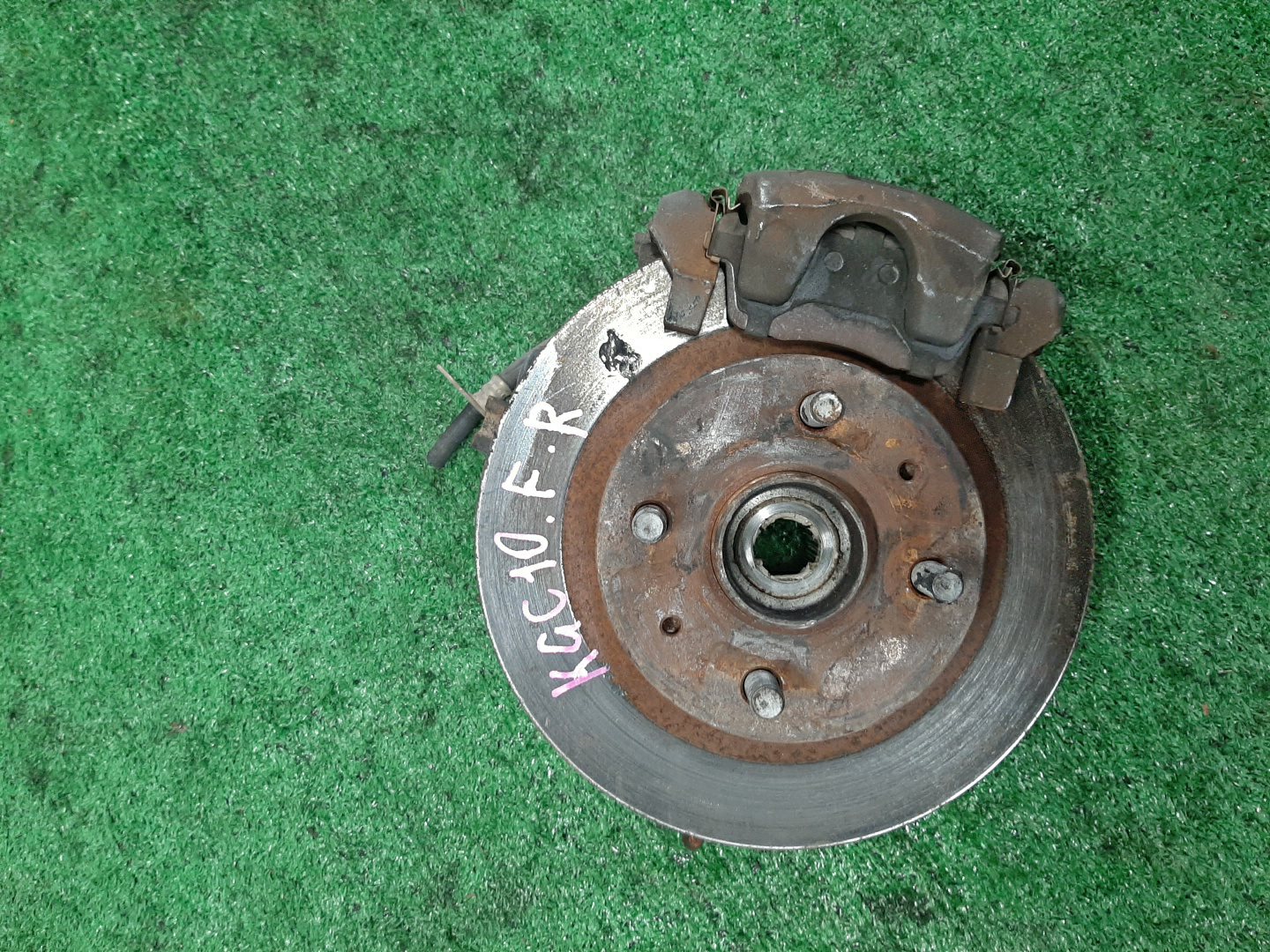 Ступица правая передняя TOYOTA PASSO, BOON KGC15, KGC10, QNC10, M301S, M310S, M300S 1KR-FE, K3-VE 1 ракурс