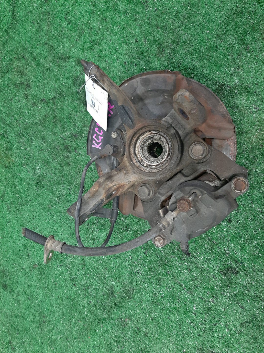 Ступица правая передняя TOYOTA PASSO, BOON KGC15, KGC10, QNC10, M301S, M310S, M300S 1KR-FE, K3-VE 3 ракурс