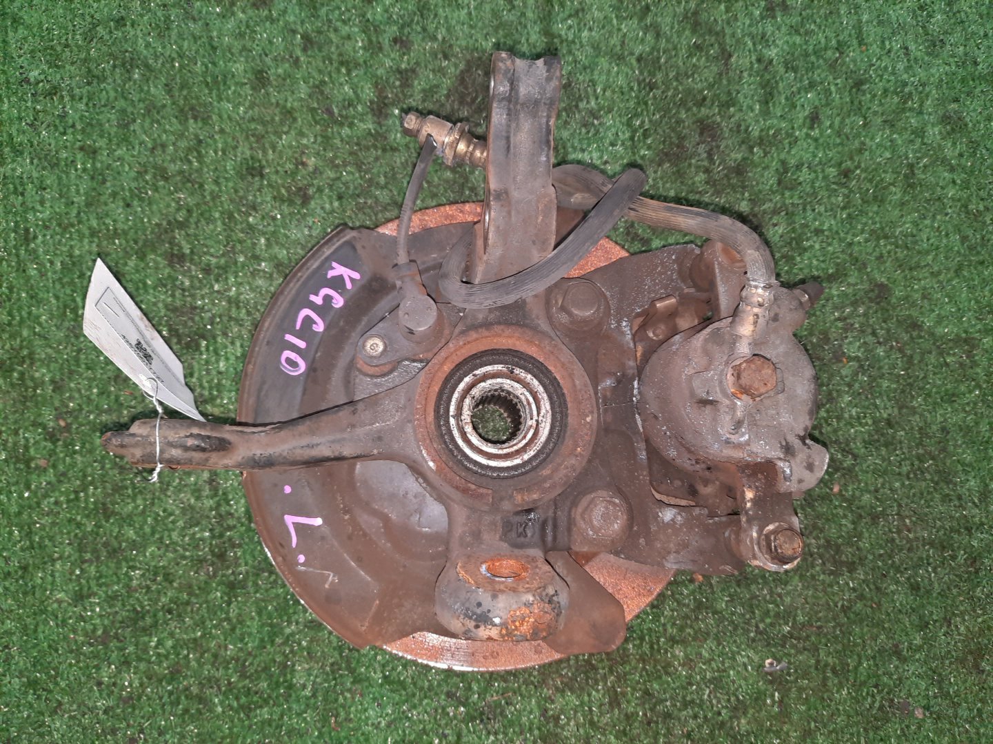 Ступица левая передняя TOYOTA PASSO, BOON KGC15, KGC10, QNC10, M301S, M310S, M300S 1KR-FE, K3-VE 2 ракурс