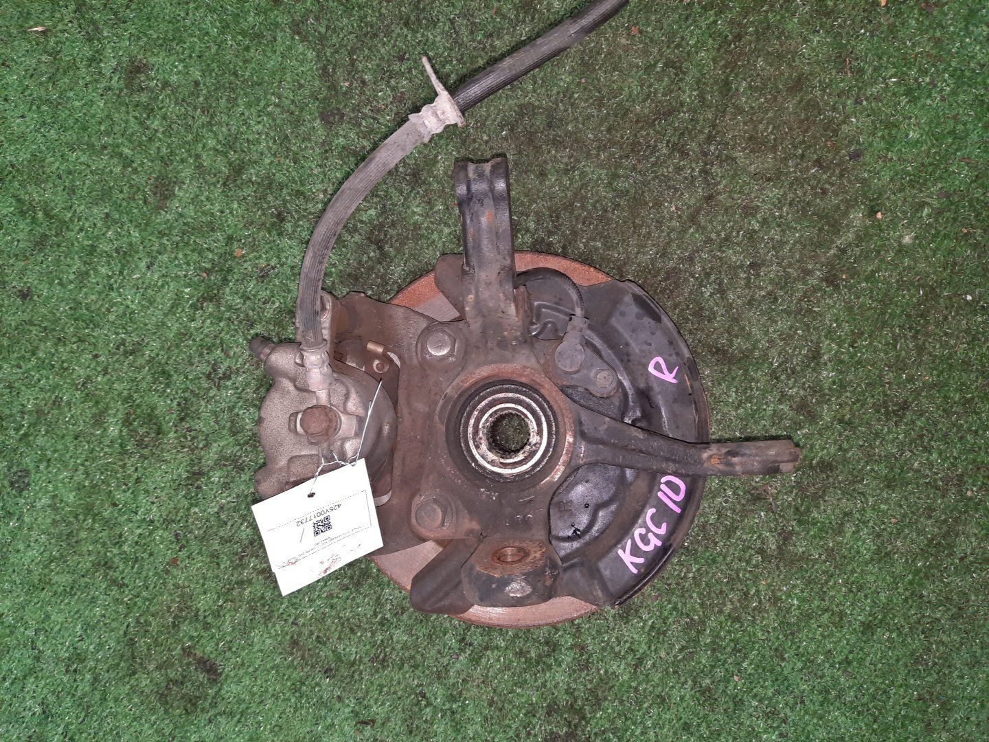 Ступица правая передняя TOYOTA PASSO, BOON KGC15, KGC10, QNC10, M301S, M310S, M300S 1KR-FE, K3-VE 2 ракурс