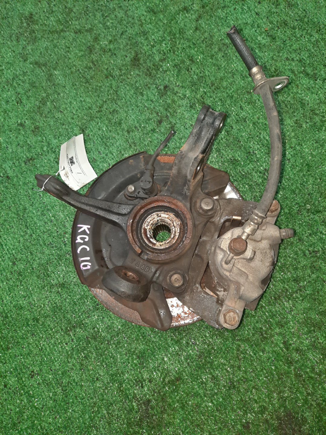Ступица левая передняя TOYOTA PASSO, BOON KGC15, KGC10, QNC10, M301S, M310S, M300S 1KR-FE, K3-VE 2 ракурс