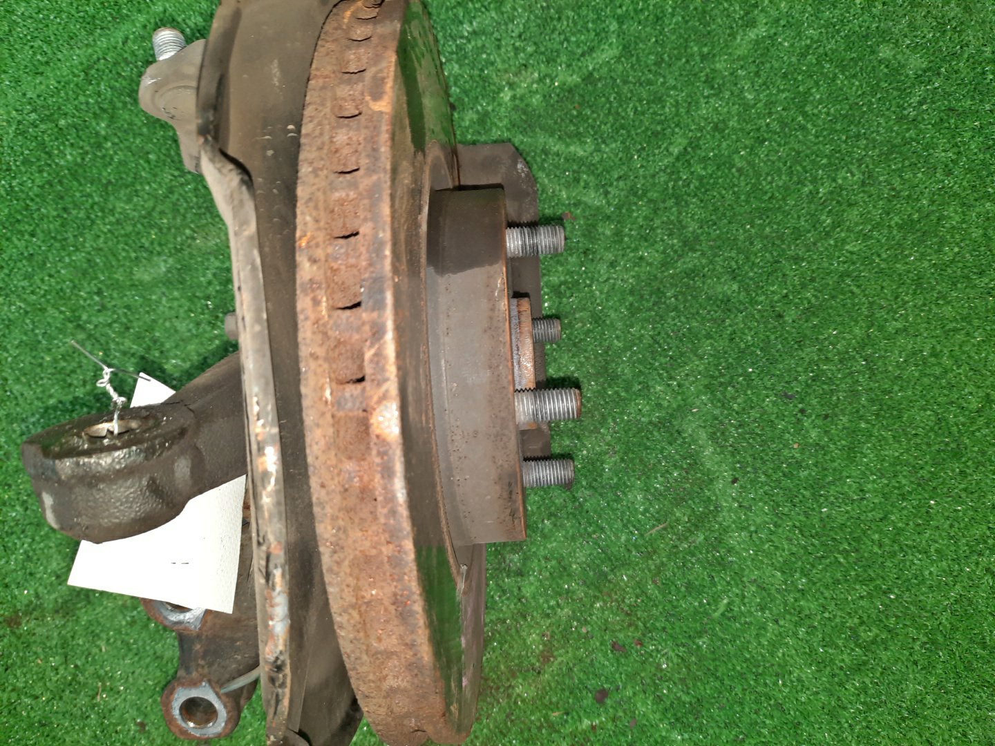 Ступица левая передняя TOYOTA AXIO, COROLLA FIELDER, COROLLA  AXIO, FIELDER NZE141, ZRE142, ZRE142G, NZE141G 1NZ-FE, 2ZR-FAE, 2ZR-FE 3 ракурс