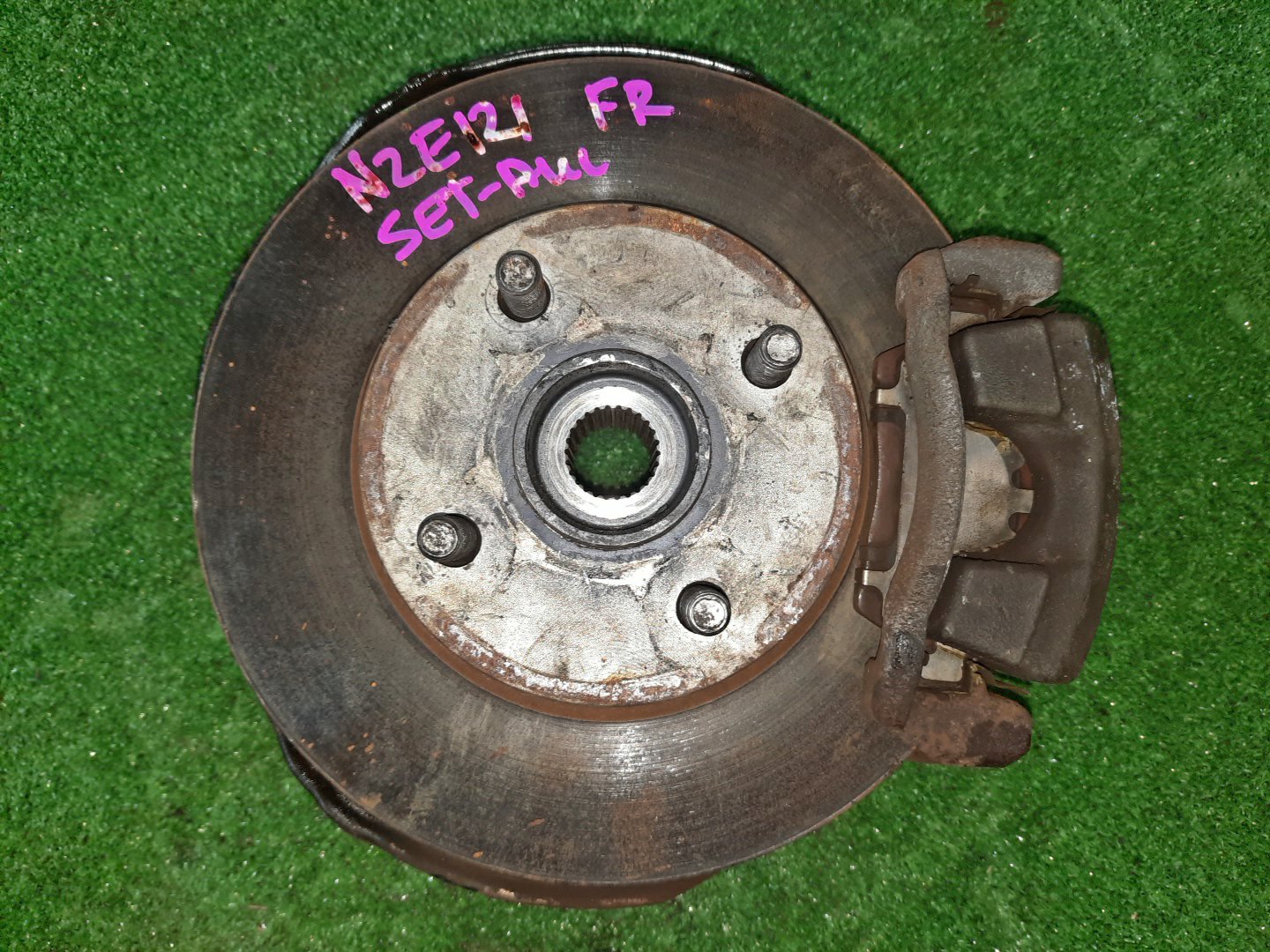 Ступица правая передняя TOYOTA COROLLA, COROLLA FIELDER, ALLEX, COROLLA RUNX NZE121, NZE121G 1NZ-FE 1 ракурс Ступица правая передняя TOYOTA COROLLA, COROLLA FIELDER, ALLEX, COROLLA RUNX NZE121, NZE121G 1NZ-FE 1 ракурс
