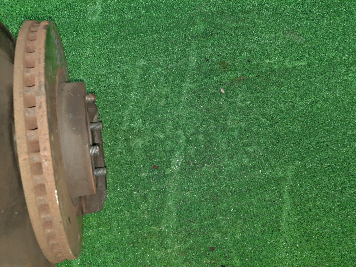 Ступица правая передняя TOYOTA AXIO, COROLLA FIELDER, COROLLA  AXIO, FIELDER NZE141, ZRE142, ZRE142G, NZE141G 1NZ-FE, 2ZR-FAE, 2ZR-FE 3 ракурс