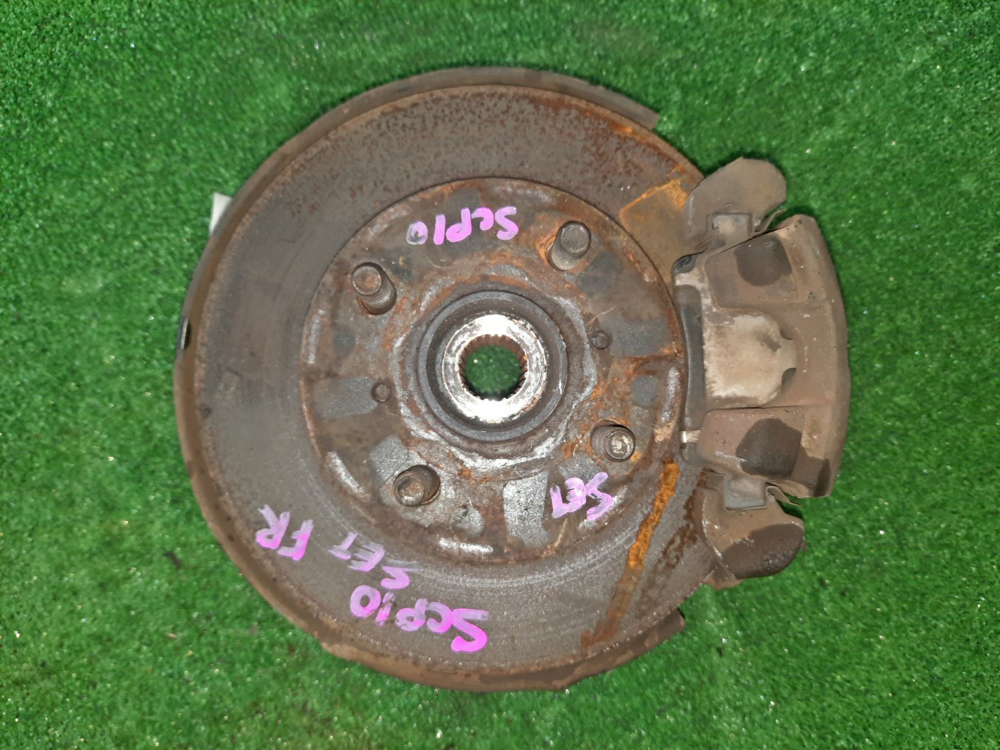 Ступица правая передняя  TOYOTA PLATZ, VITZ SCP11, SCP10 1SZ-FE 1 ракурс