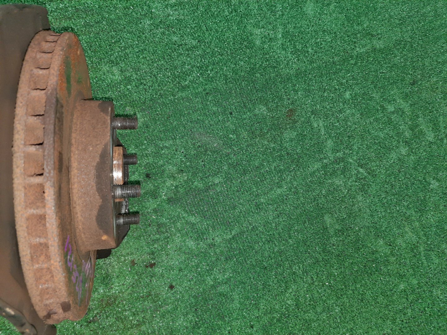 Ступица левая передняя TOYOTA COROLLA, COROLLA FIELDER, ALLEX, COROLLA RUNX NZE121 1NZ-FE 3 ракурс