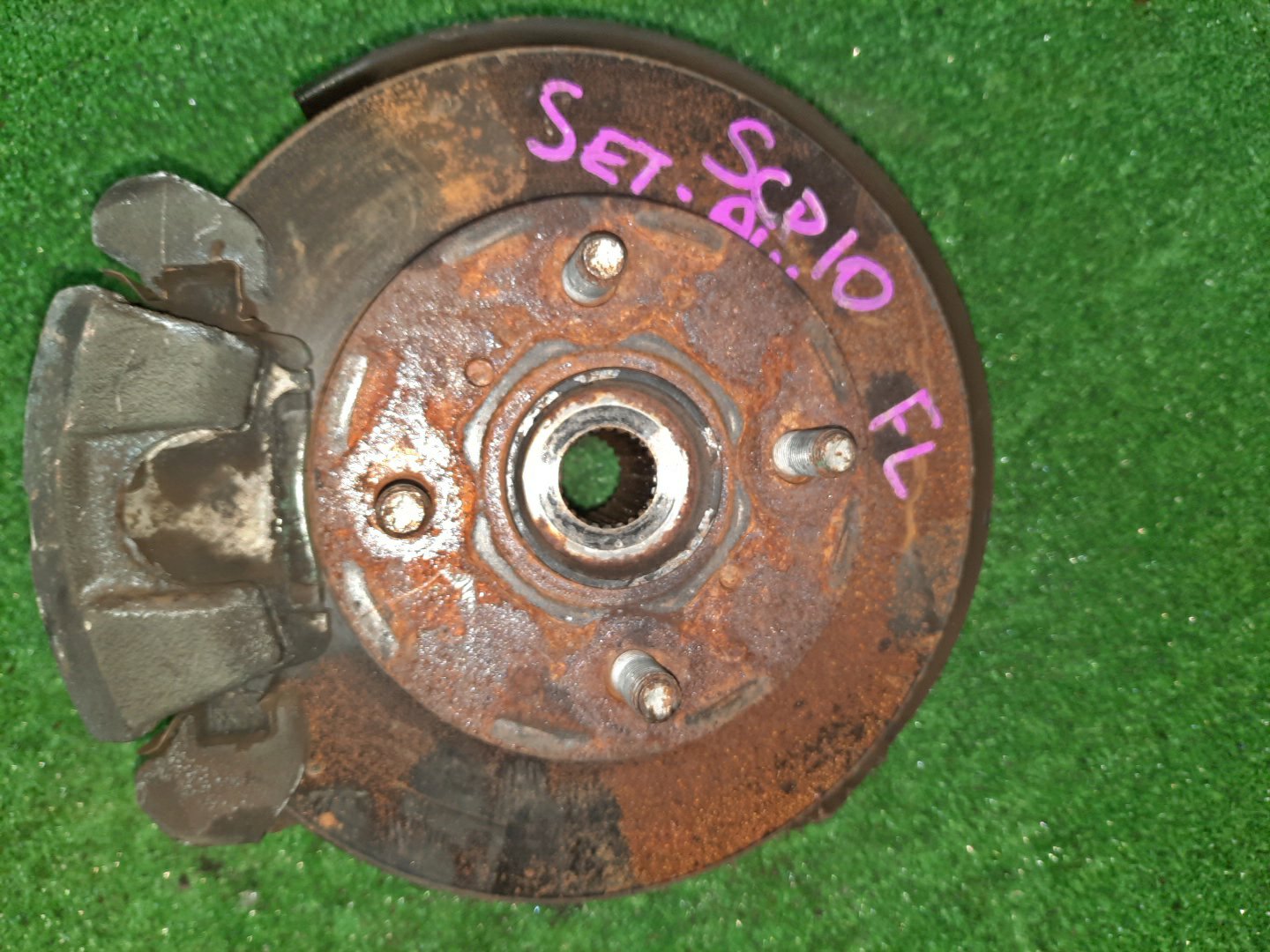 Ступица левая передняя  TOYOTA PLATZ, VITZ SCP11, SCP10 1SZ-FE 1 ракурс