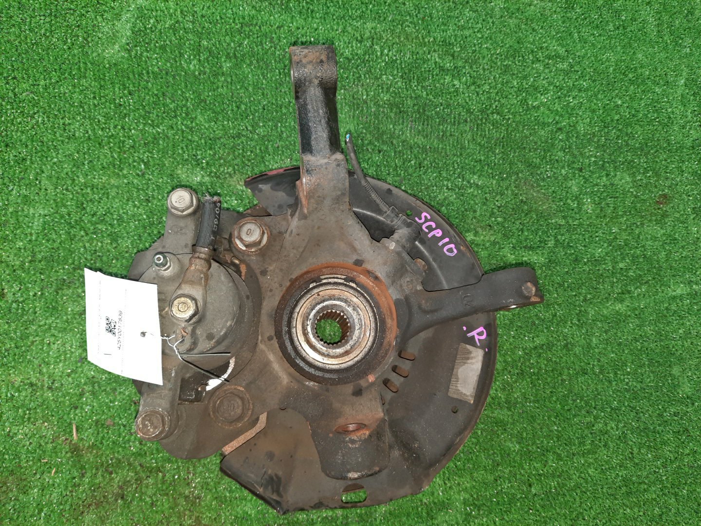 Ступица правая передняя TOYOTA PLATZ, VITZ SCP11, SCP10, SCP13 1SZ-FE, 2SZ-FE 2 ракурс