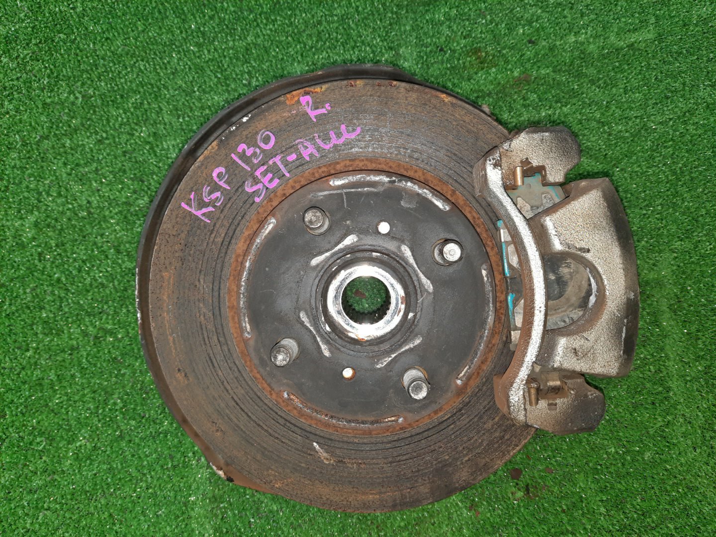 Ступица правая передняя TOYOTA VITZ , KSP130, NSP130, NHP130, NCP131 1NR-FE, 1KR-FE, 1NZ-FXE, 1NZ-FE 1 ракурс