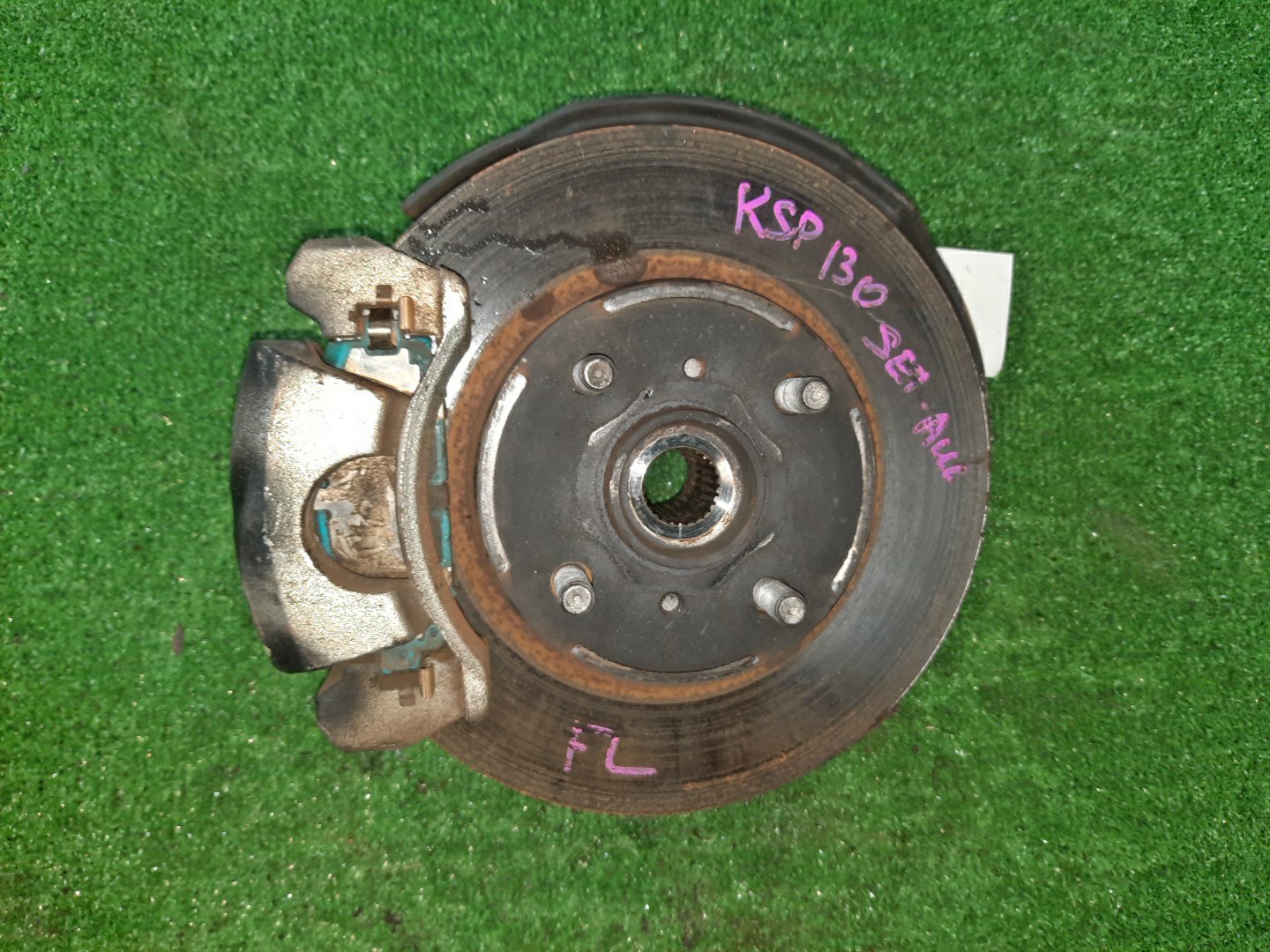 Ступица левая передняя TOYOTA VITZ , KSP130, NSP130, NHP130, NCP131 1NR-FE, 1KR-FE, 1NZ-FXE, 1NZ-FE 1 ракурс