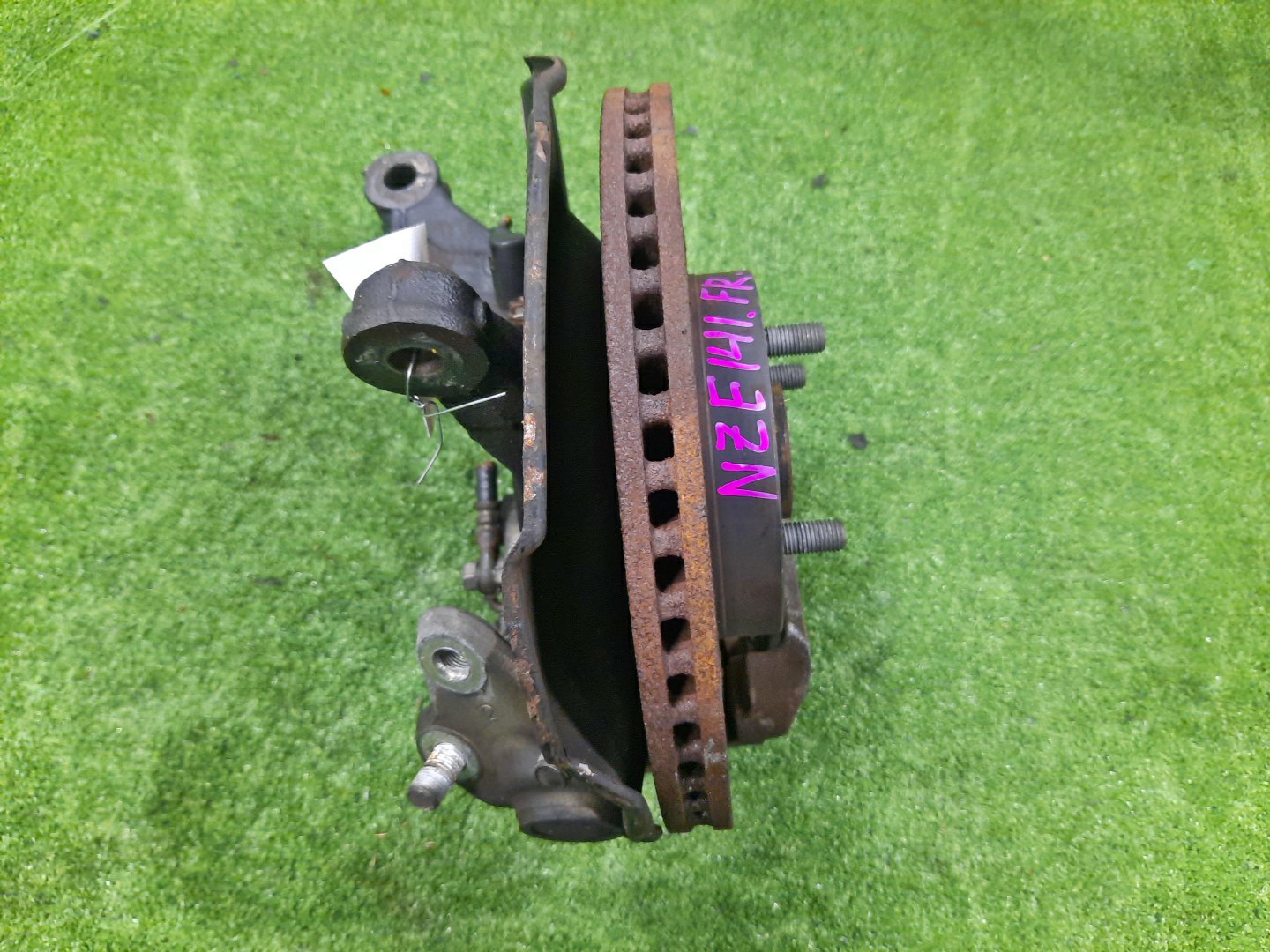 Ступица правая передняя TOYOTA AXIO, COROLLA FIELDER, COROLLA  AXIO, FIELDER NZE141, ZRE142, ZRE142G, NZE141G 1NZ-FE, 2ZR-FAE, 2ZR-FE 2 ракурс