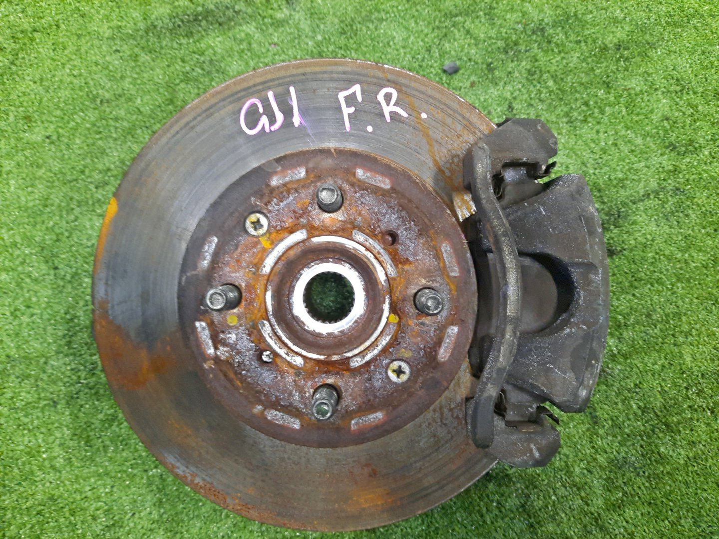 Ступица правая передняя HONDA AIRWAVE GJ1 L15A 1 ракурс