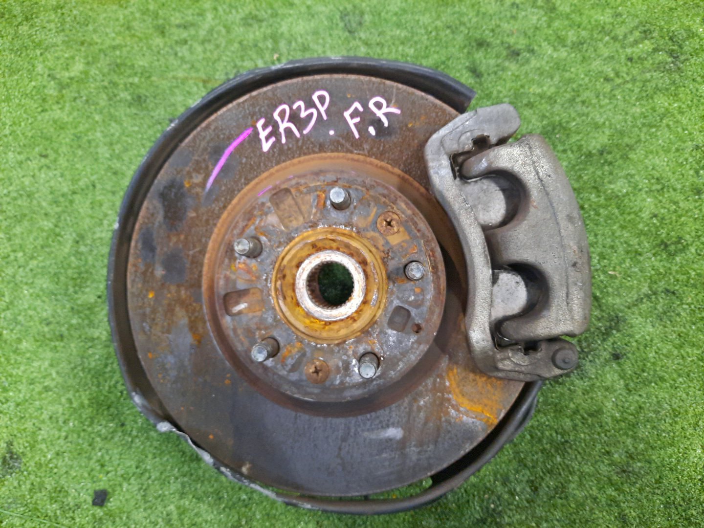 Ступица правая передняя  MAZDA MPV, CX-7 LY3P, ER3P L3-VDT, L3-VE 1 ракурс