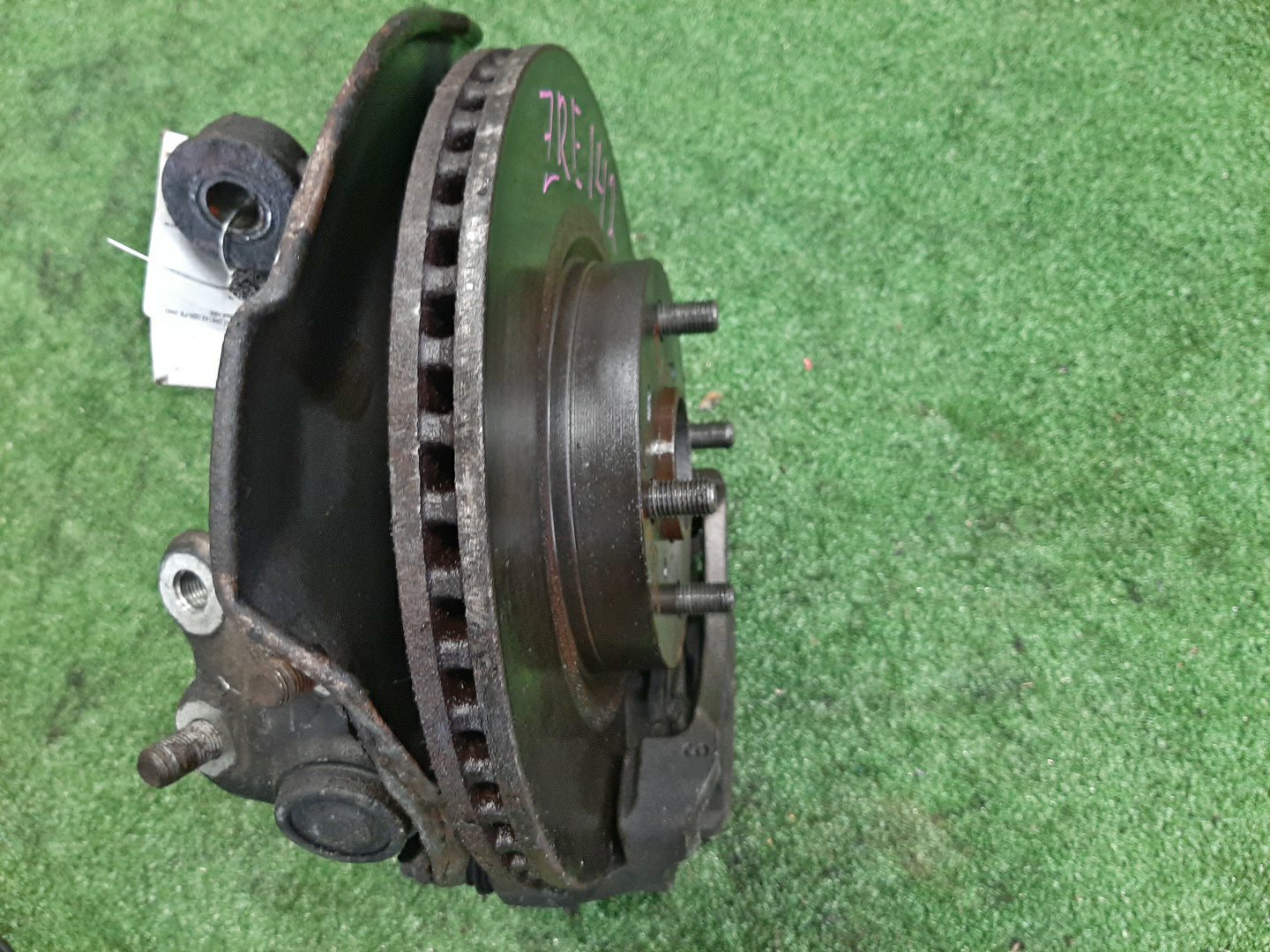 Ступица правая передняя TOYOTA AXIO, COROLLA FIELDER, COROLLA  AXIO, FIELDER NZE141, ZRE142, ZRE142G, NZE141G 1NZ-FE, 2ZR-FAE, 2ZR-FE 2 ракурс